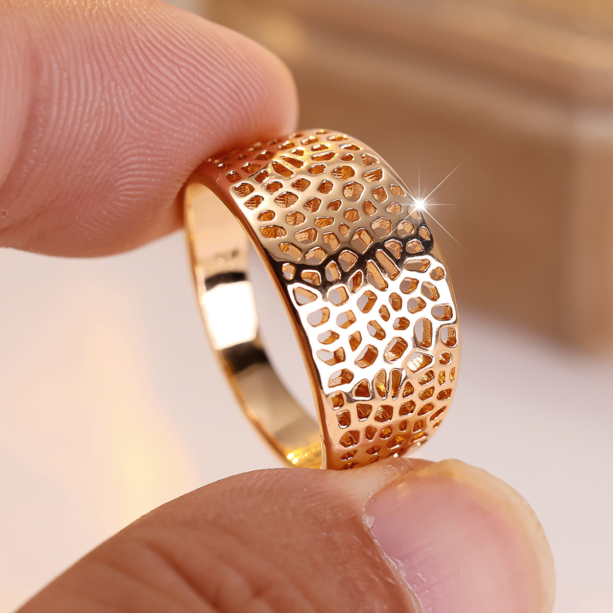Women's Trendy Wide Hollow Statement Ring